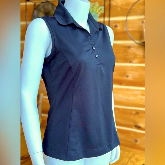 Nike Women’s FitDry Sleeveless Golf shirt - Picture 2 of 5
